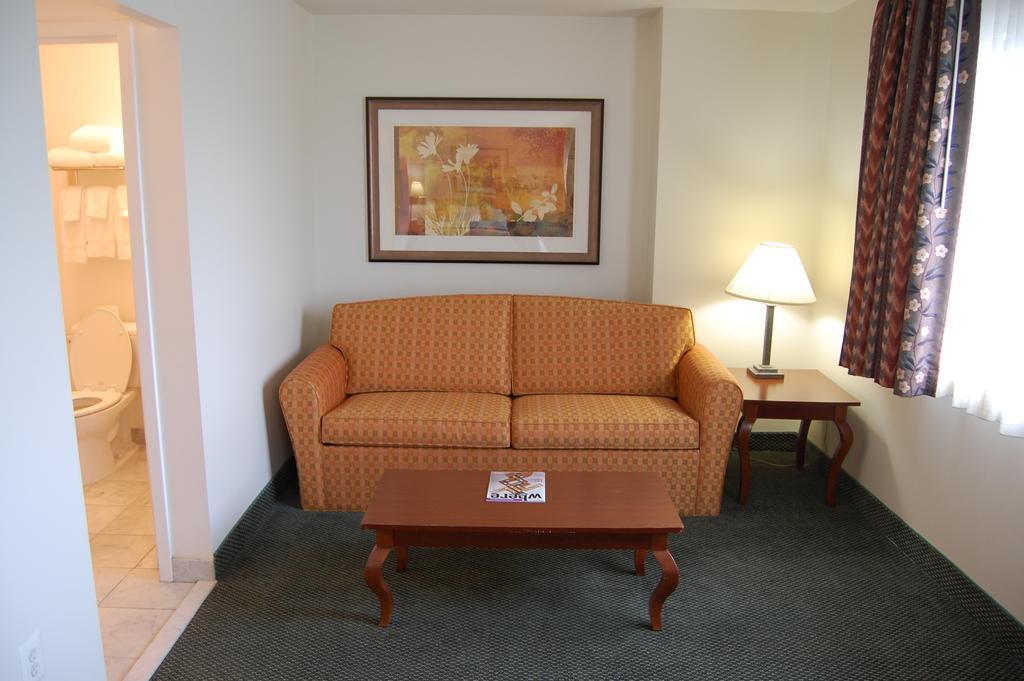 Washington Suites Alexandria Quarto foto