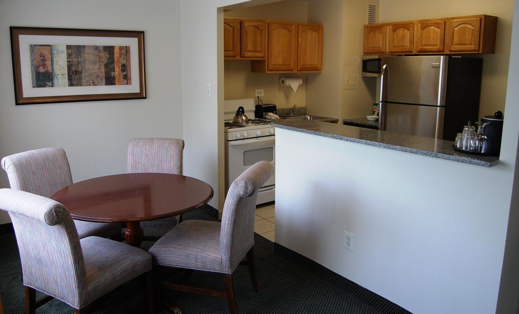 Washington Suites Alexandria Quarto foto